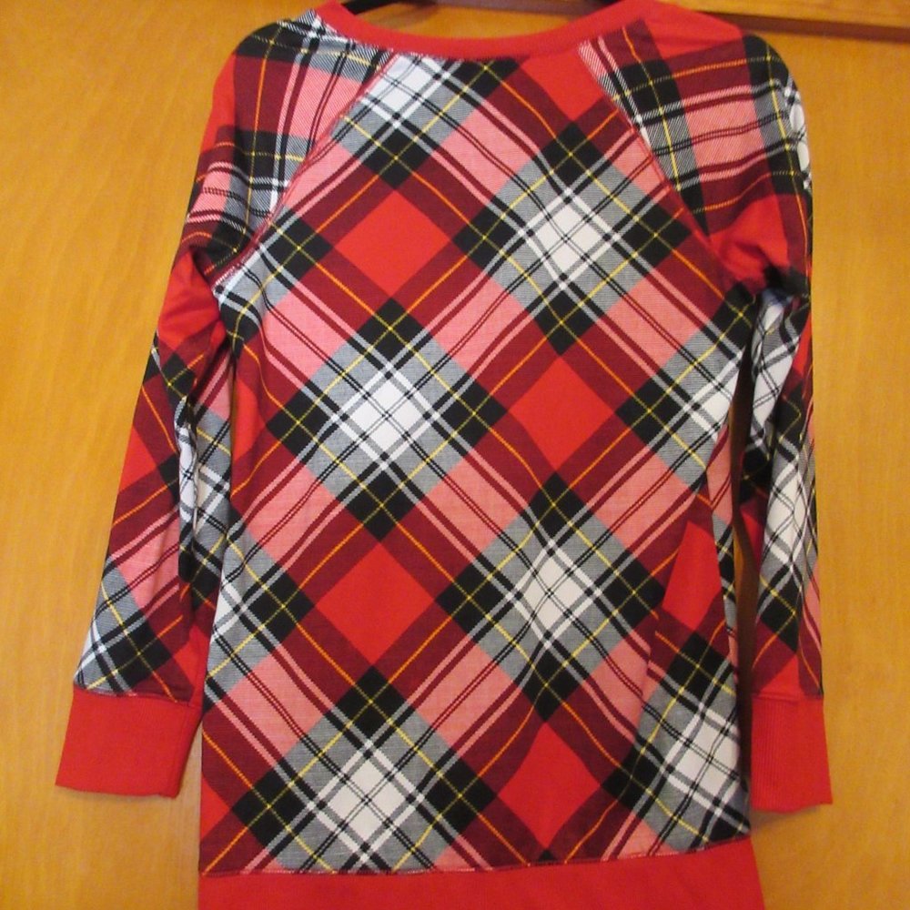 Ladies top - Picture 2 of 3